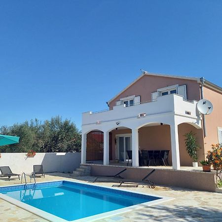Leggiero Benkovac Exterior foto